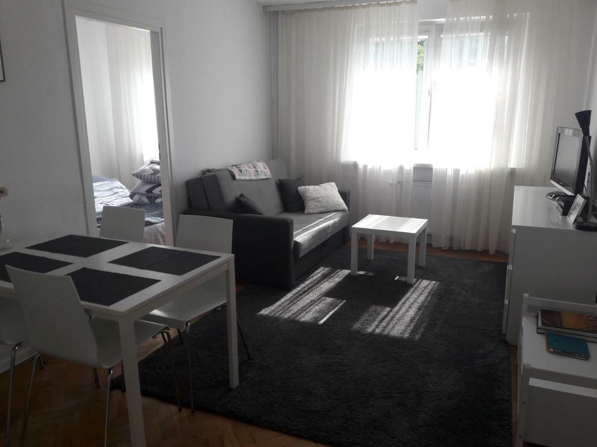 Apartment Ljus